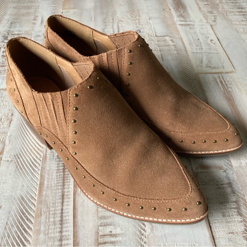 CROWN VINTAGE Kavita Suede Booties, Size 6